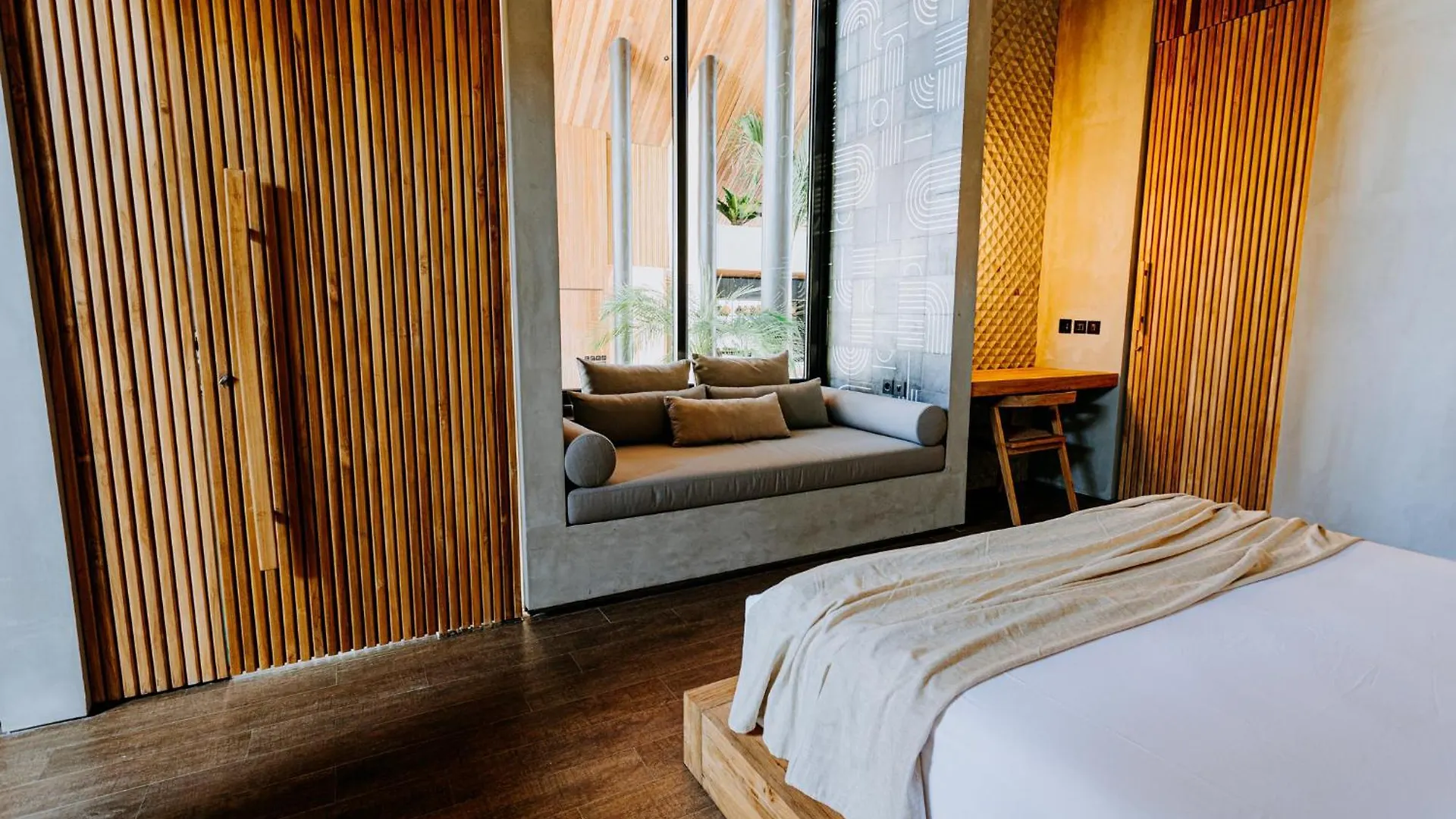 Villa Feh Bali By House Of Winds - Neo Tropical Eden Near Canggu Kerobokan